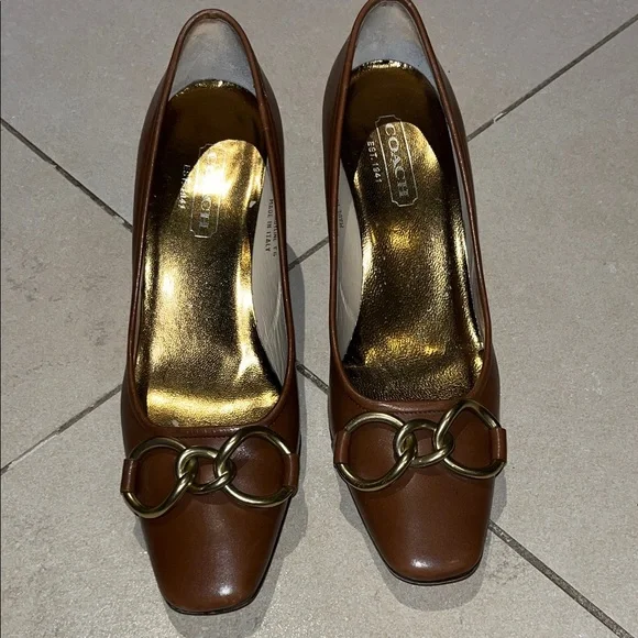 Coach Madyline Made in Italy- brown leather shoes- great condition - size 6,5 - Picture 2 of 16